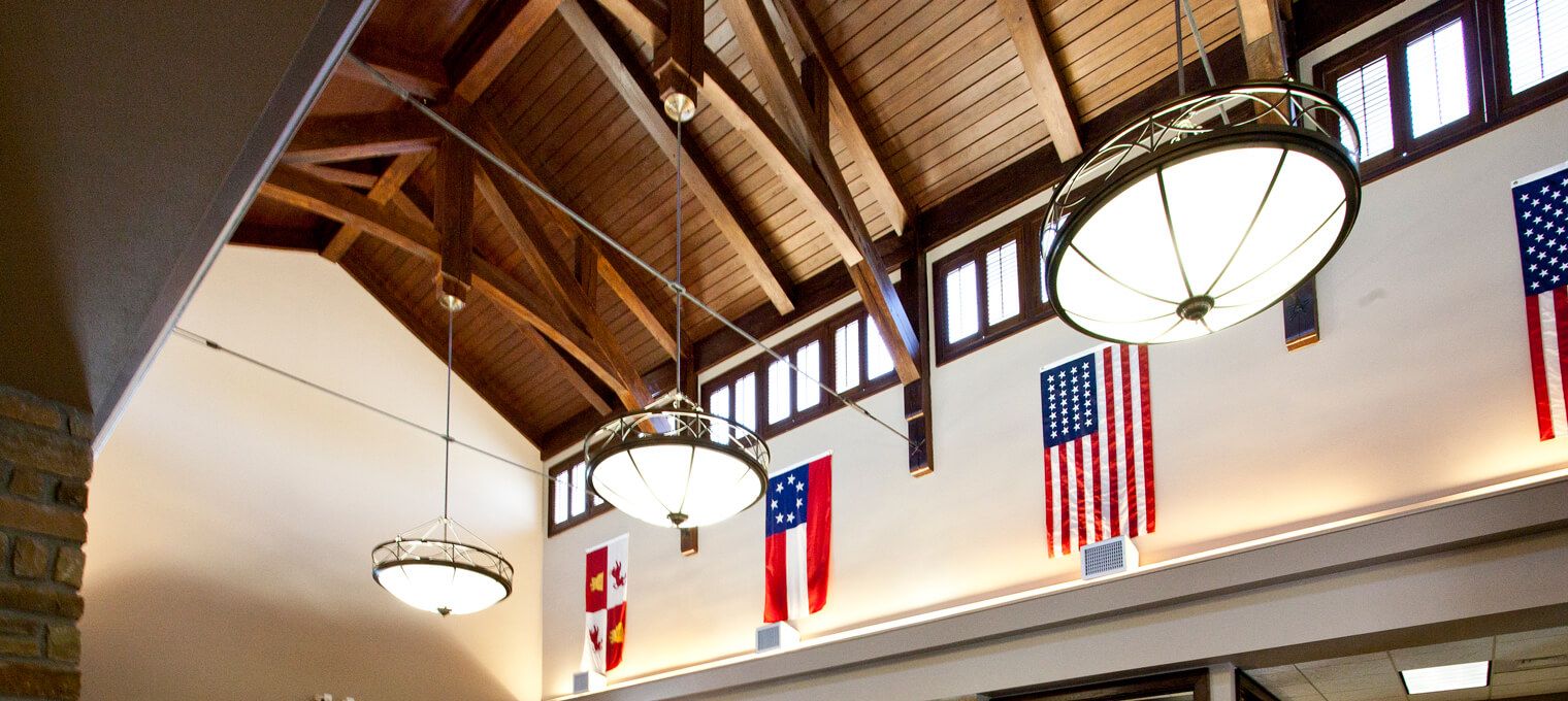 commercial timber frame bank lobby trusses & accents4