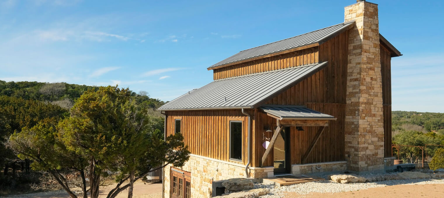 timber frame home hilltop party barn7