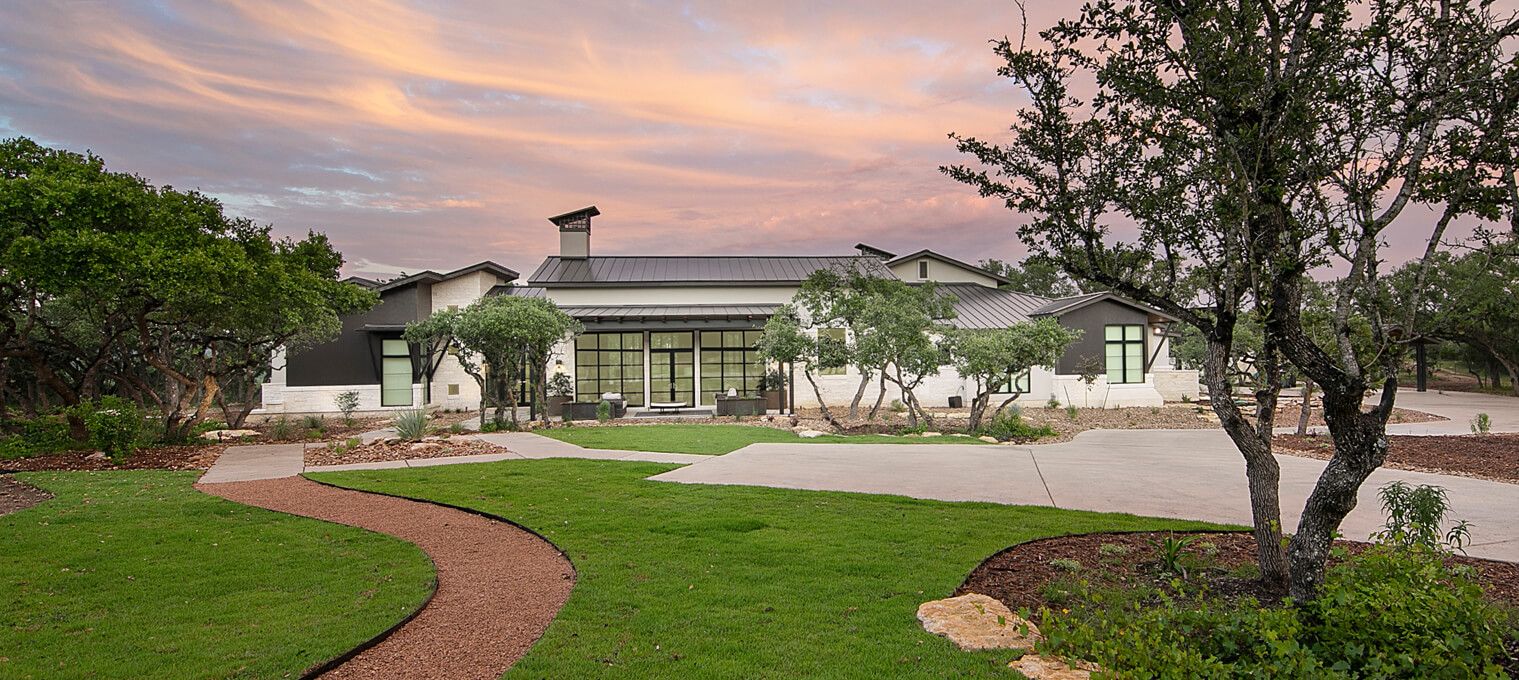 timber frame home Mixed Material Modern15