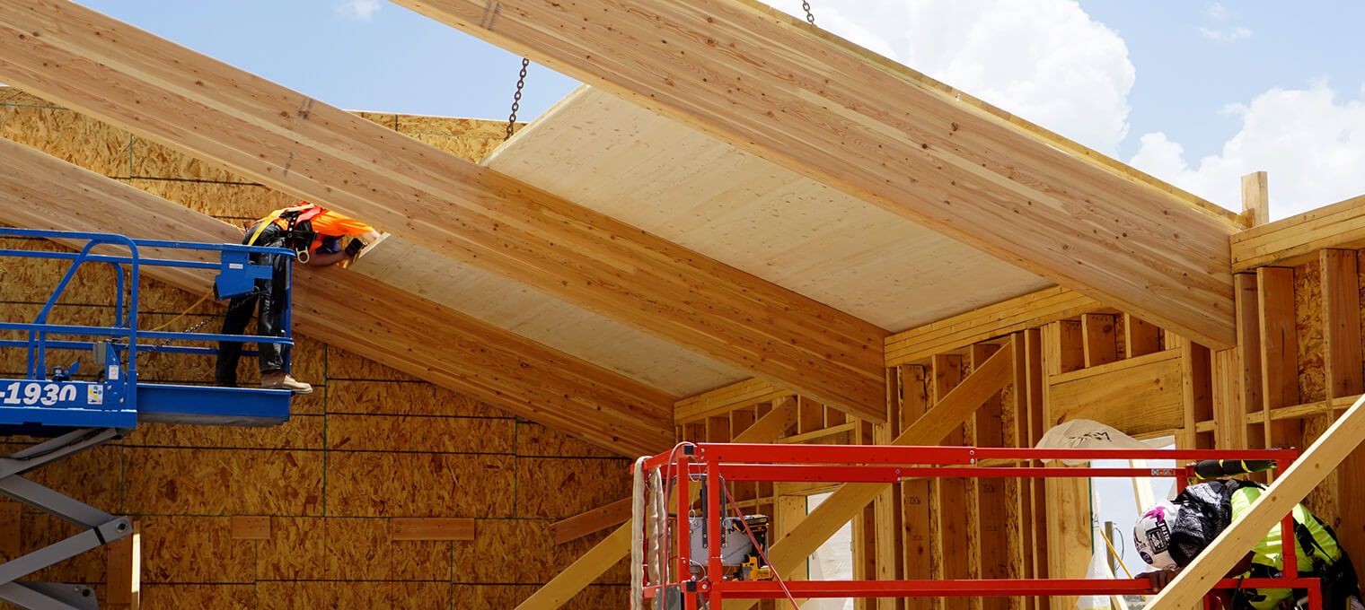 progress timber frame raising 36